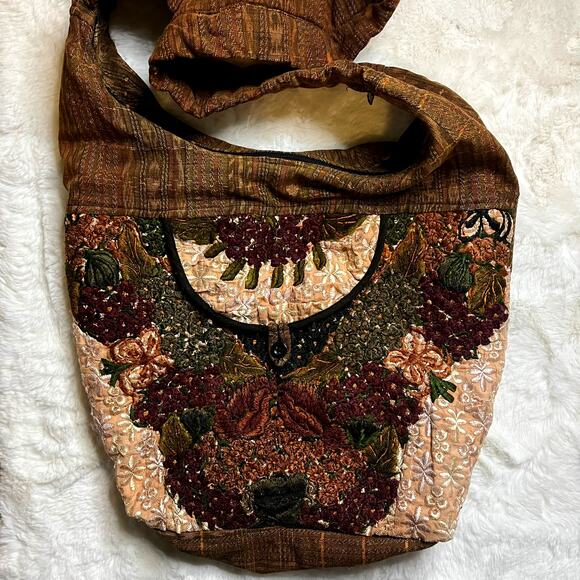 Vintage Bohemian Floral Embroidered Shoulder Bag - Picture 1 of 8